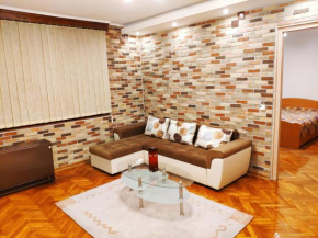 V2 with Love - Vintage Modern and Spacious
